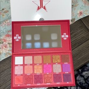 Jeffree star blood sugar 18 color palette
